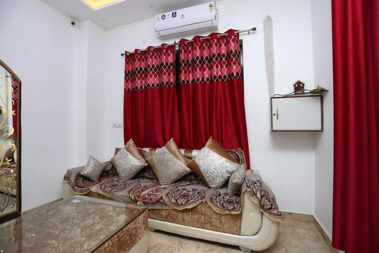 Hotel Rest Palace Agra  Esterno foto